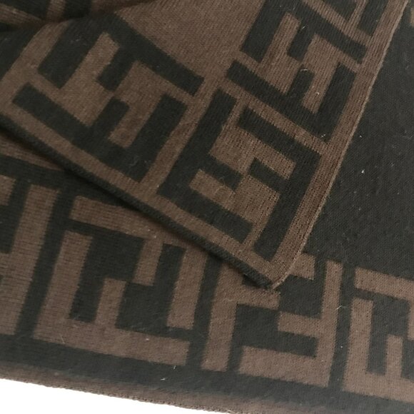 Fendi FF Monogram 100% Wool Scarf Extra Long Signature Logo Brown Like New - Picture 8 of 15
